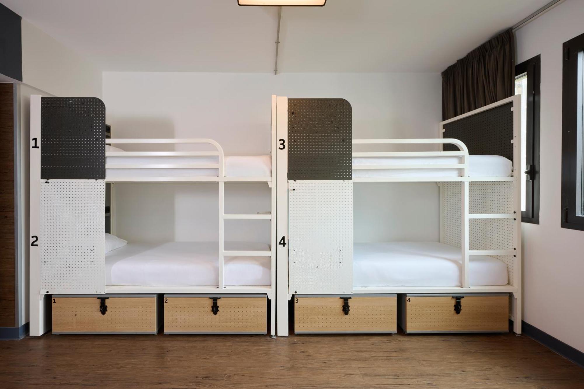 Room with 8 beds and Private Bathroom,1689858933:JPEG