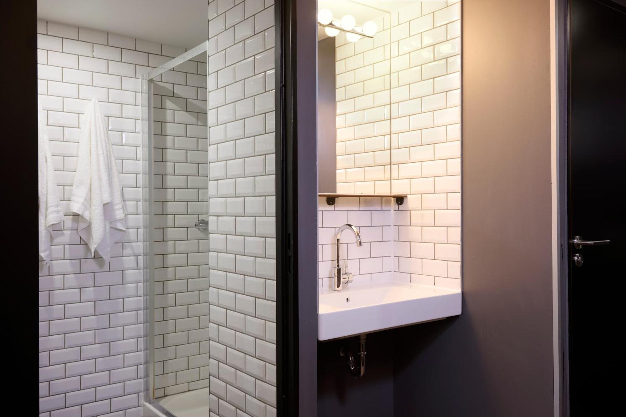 Deluxe Twin,1689858948:JPEG